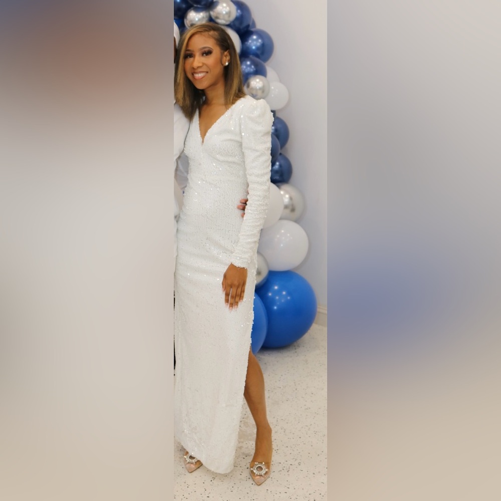 Lulus Shimmer White Sequin Long Sleeve
Maxi Dress